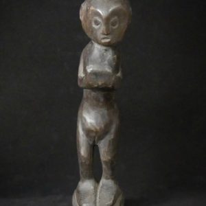 Statue Dayak femme (face)