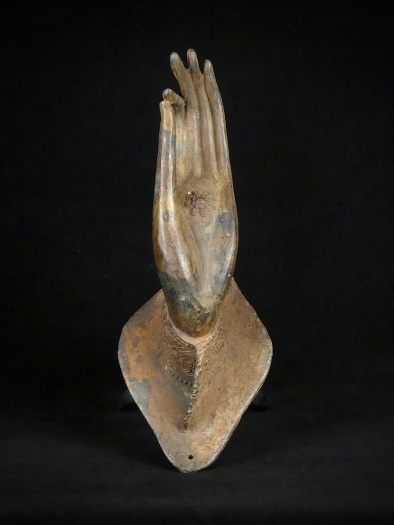 Main gauche de Bouddha Bronze patiné Vitarkamudrā Boutique OVIRY