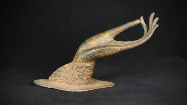 Main gauche de Bouddha (profil 1)