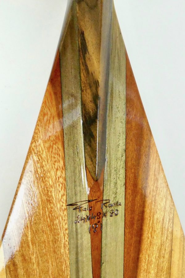 Rame de pirogue (pelle face)