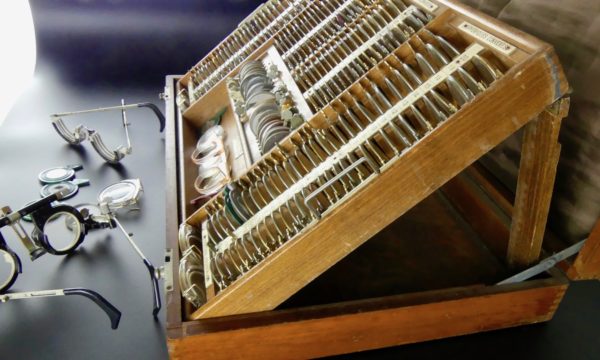 coffret ophtalmologie (incliné)