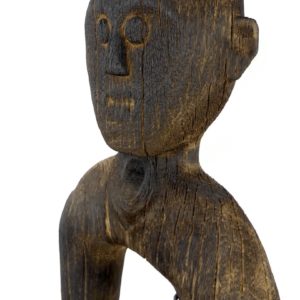 Statue anthropomorphe aux longs bras Bornéo (détail 3/4)