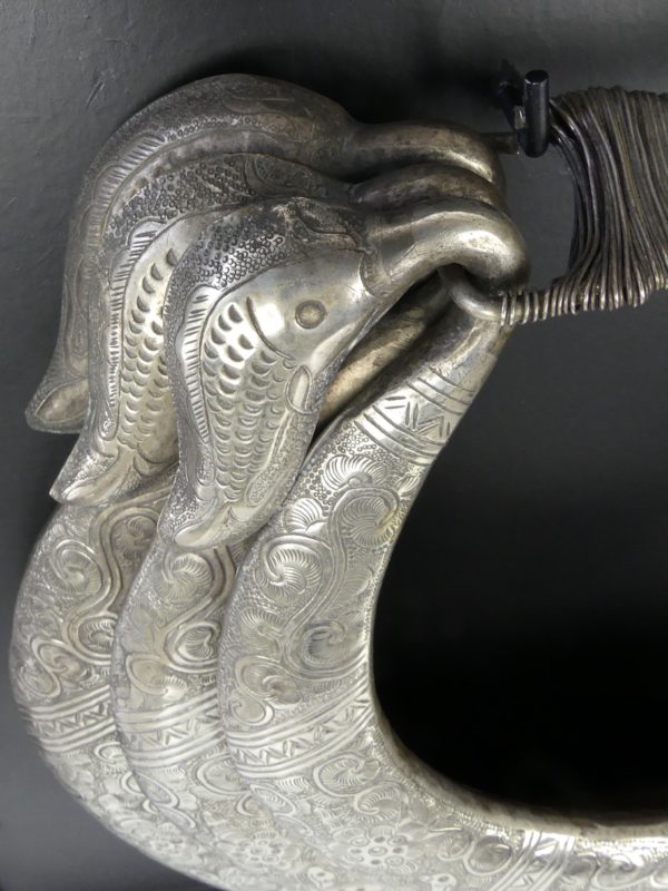 Grand collier Miao en métal argenté (détail 2)