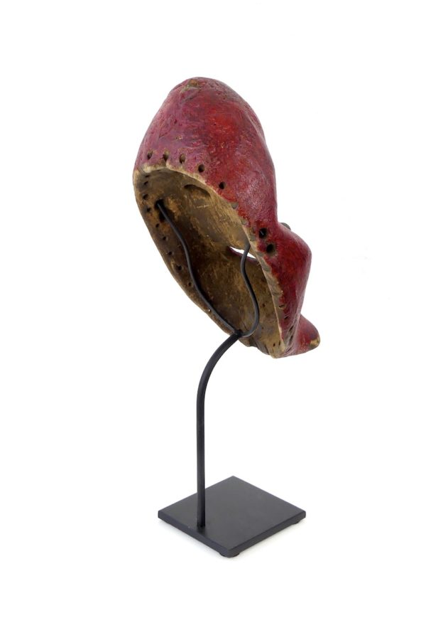 Masque iroquois False Face rouge (3/4 dos)