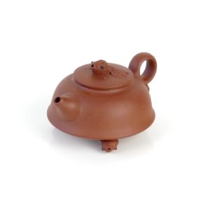 Théière aux 5 petites carpes en terre de Yixing (3/4)