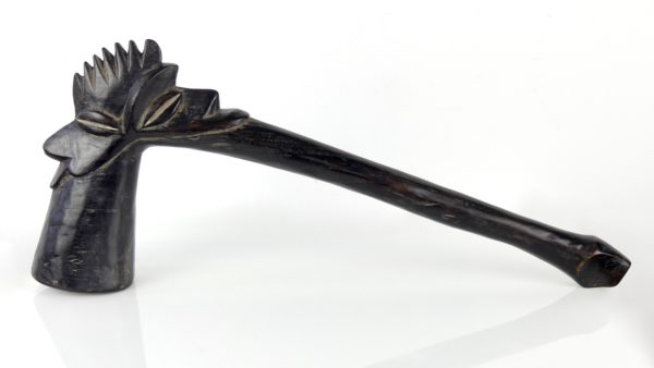 Assommoir à cochons de l’île d' Ambrym (profil)