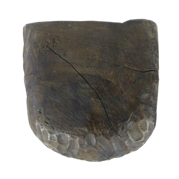 Tête sculptée des îles Célèbes (dessus)