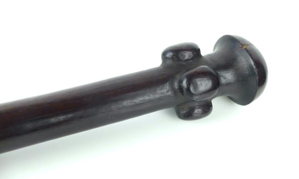 Massue Malekula en bois dur du Vanuatu (détail 3/4)