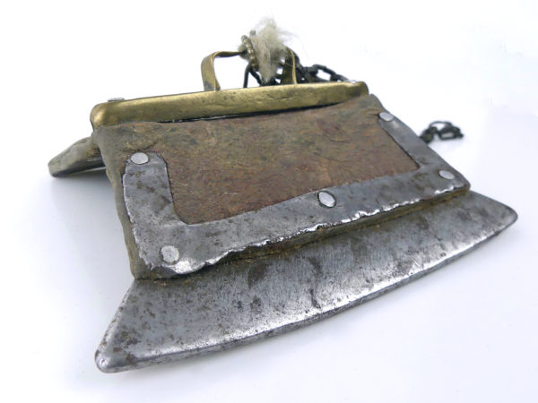 Mechak briquet tibétain ancien (3/4 ouvert)