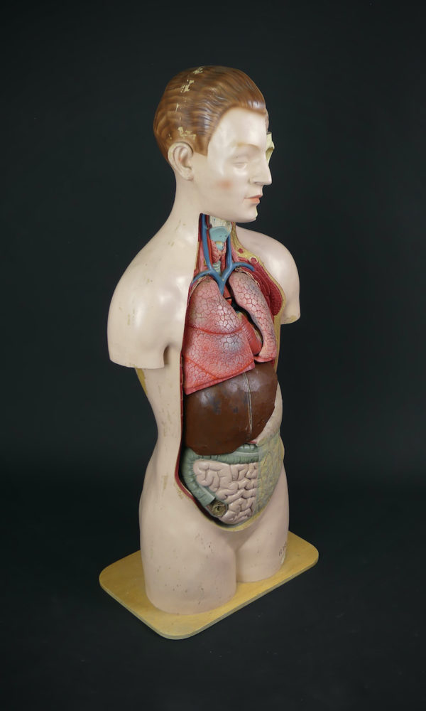 Grand mannequin clastique ancien (3/4)