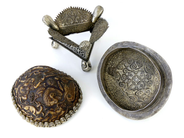 Grand kapala tibétain ancien (dessus)