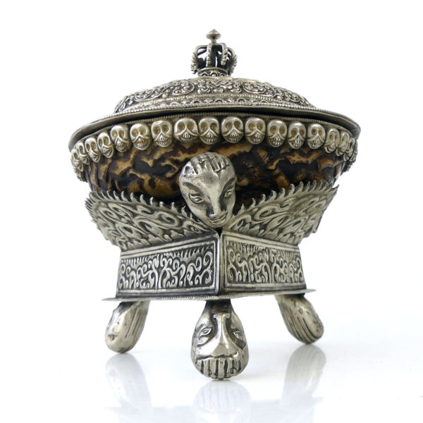 Grand kapala tibétain ancien (3/4)