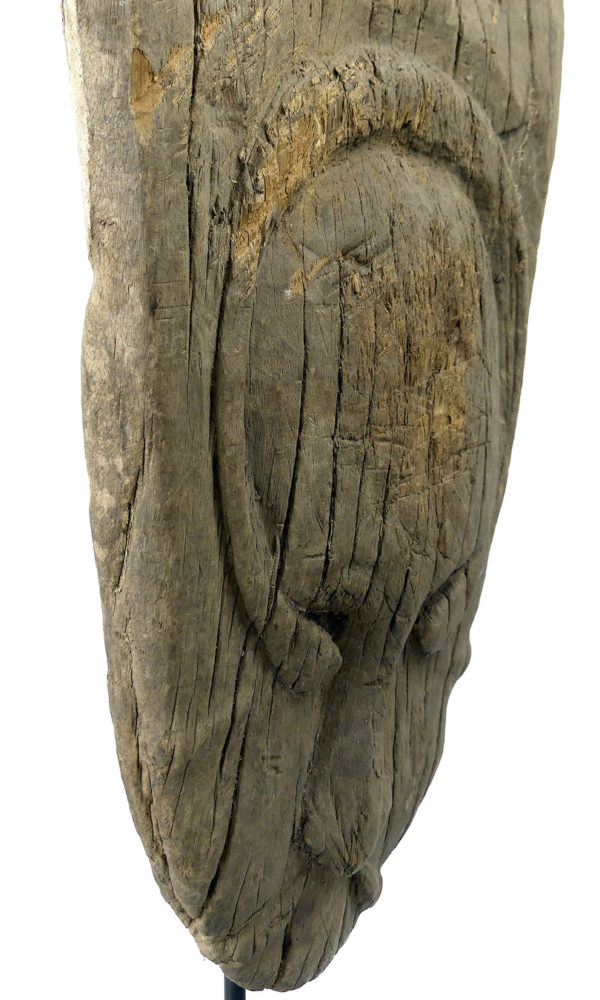 Queue de Garamut Sawos (détail 3/4)