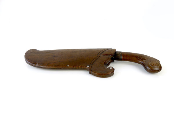 Couteau Batak XIXe Sumatra (dessous 3/4)