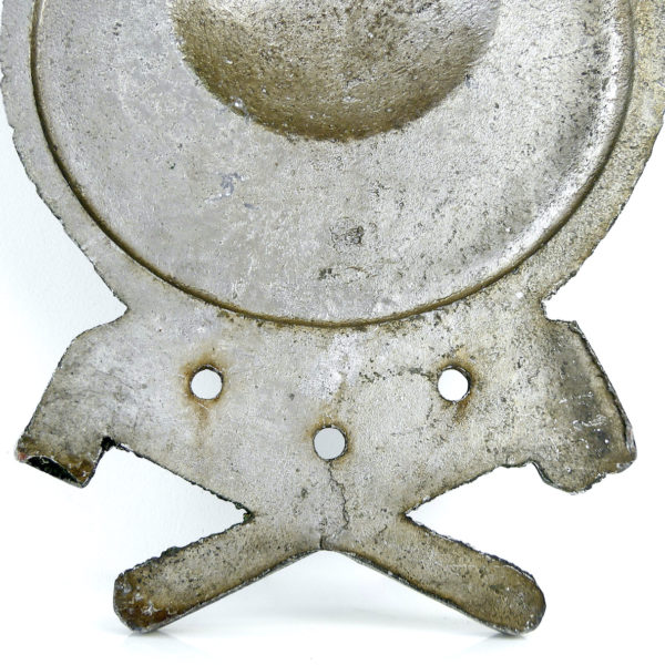 Plaque ferroviaire soviétique en fonte d’aluminium CCCP (détail dos)