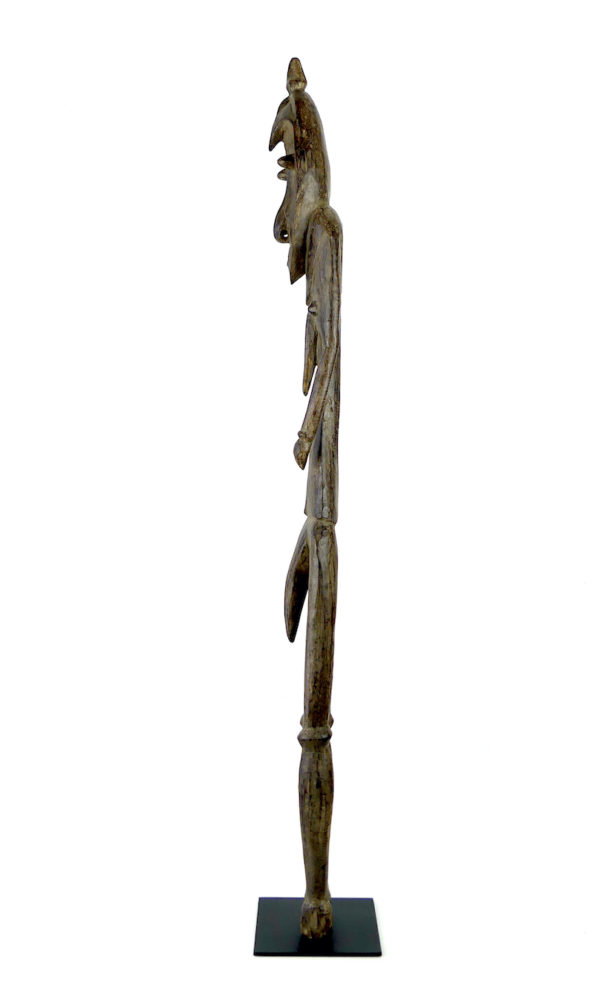 Grande statue d’ancêtre Ramu anthropo-zoomorphe (profil)