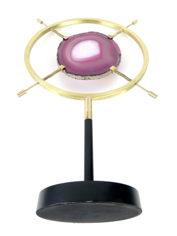 Tranche d’agate rose sertie sur pied en laiton (dessous)