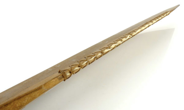 Grand couteau de guerrier Kiribati des Îles Gilbert (tranche)