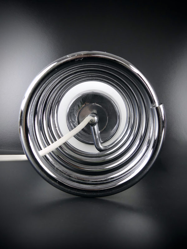 Lampe Ressort Ingo Maurer 1969 design allemand (dessous)