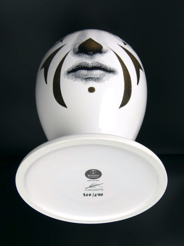 Vase clown Fornasetti double décors par Bitossi Ceramiche (dessous 3/4)