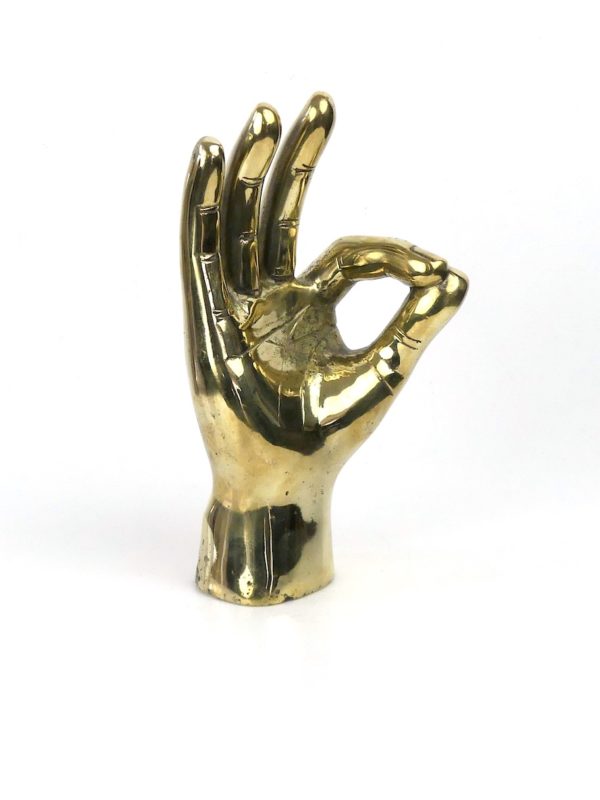 Sculpture main qui fait le signe OK émoji en laiton (3/4)
