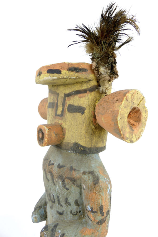 Poupée Kachina aux oreilles coniques Hopi Arizona USA (détail 3/4)
