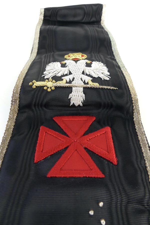 Cordon maçonnique ancien de chevalier Kadosch (détail)