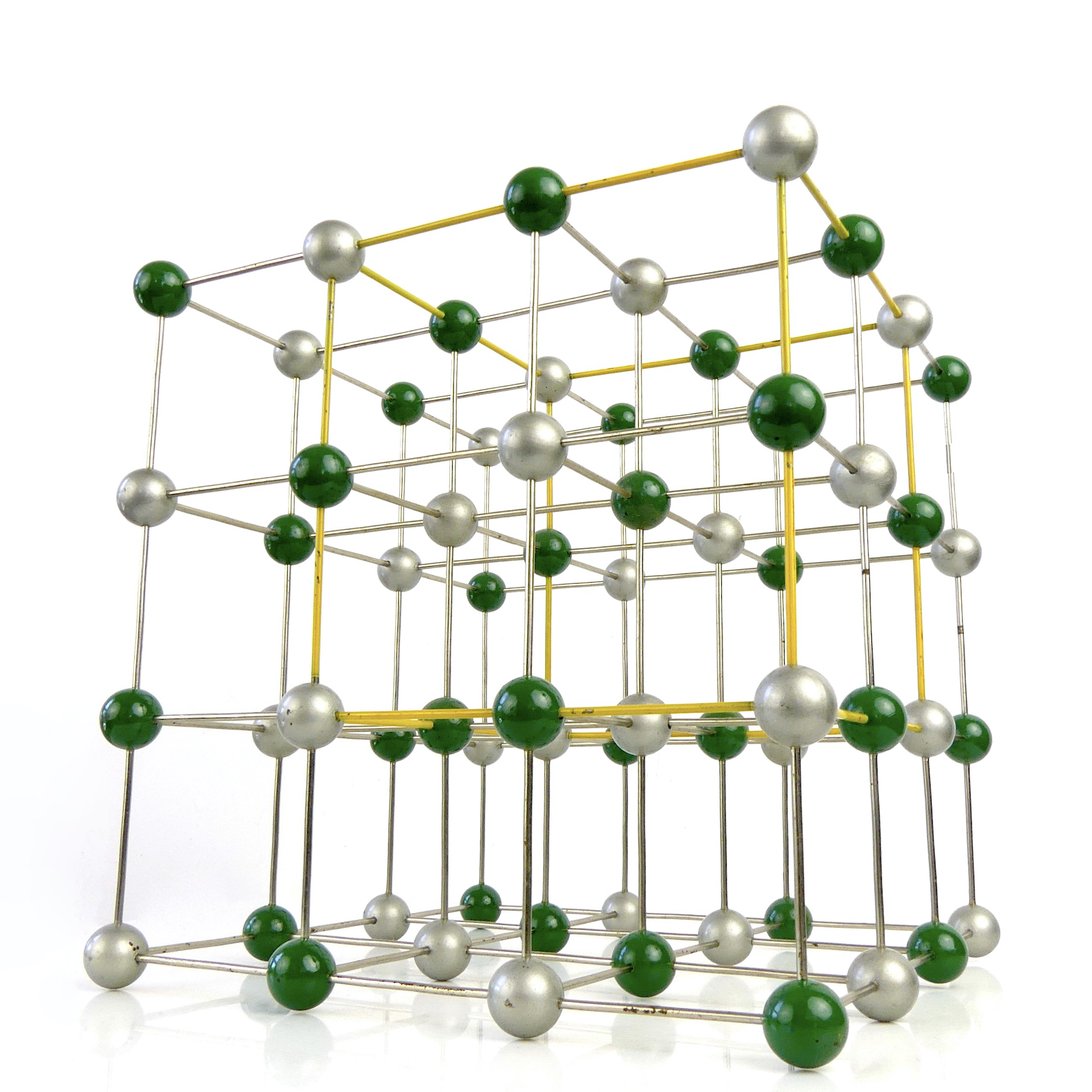 Structure cristalline de chlorure de sodium Tchécoslovaquie 1950