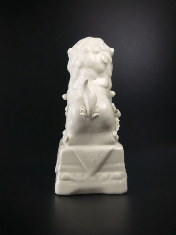Chien de Fo mâle en porcelaine chinoise (dos)