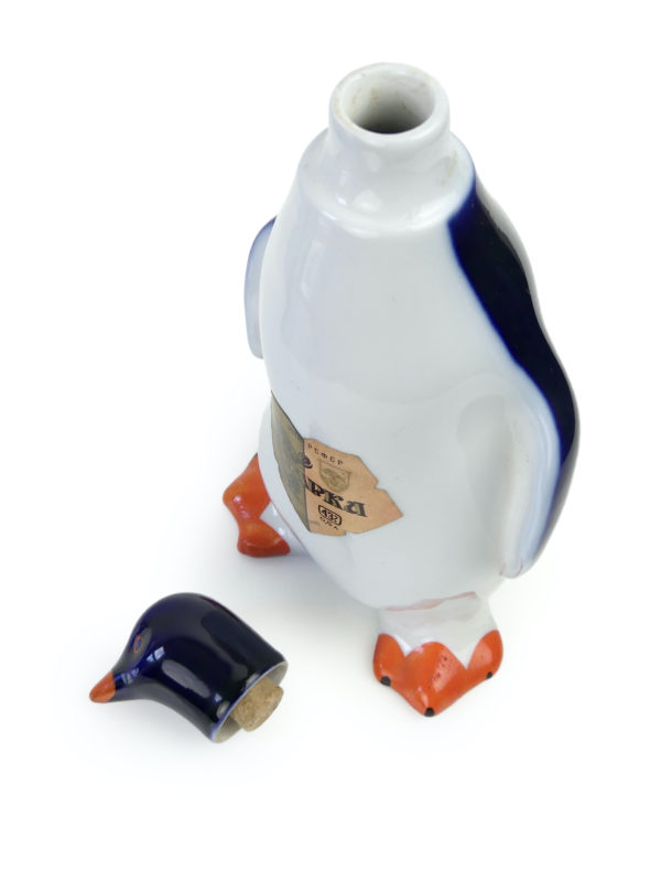 Bouteille pingouin en porcelaine Lomonosov 1960 (dessus ouverte)