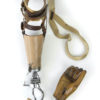 Prothèse de bras vintage articulée avec main en bois (dessus)