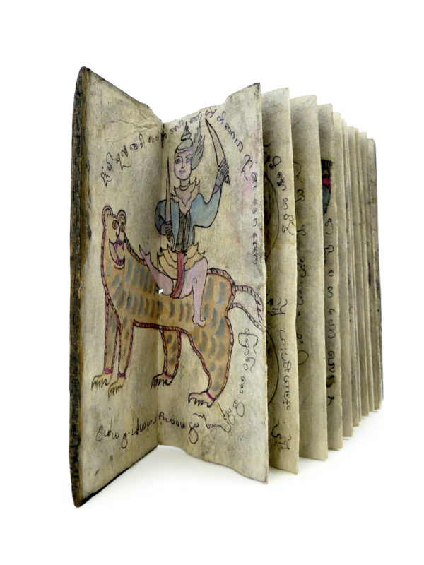 Carnet de tatouage de protection birman Sak Yant (3/4)