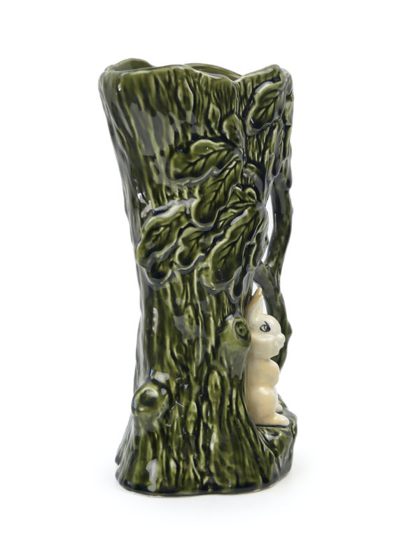 Pichet vert en barbotine au lapin SYLVAC Angleterre (profil)