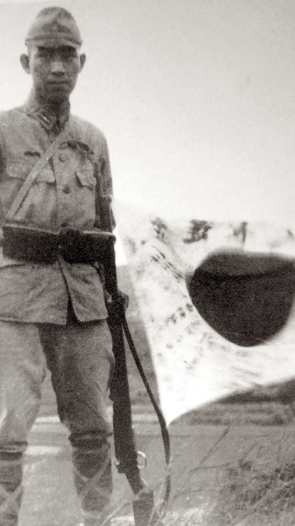 Hinomaru yosegaki drapeau japonais en soie Guerre du Pacifique (soldat)