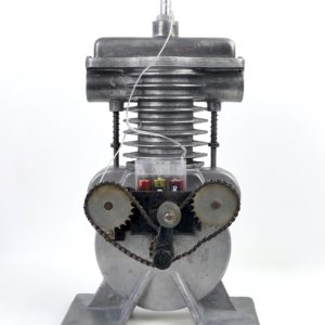 Coupe transversale de moteur BIOFIZ années 60 Pologne (face)