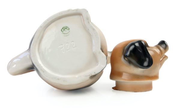 Théière cochon en porcelaine ERPHILA 722 Allemagne (dessous)