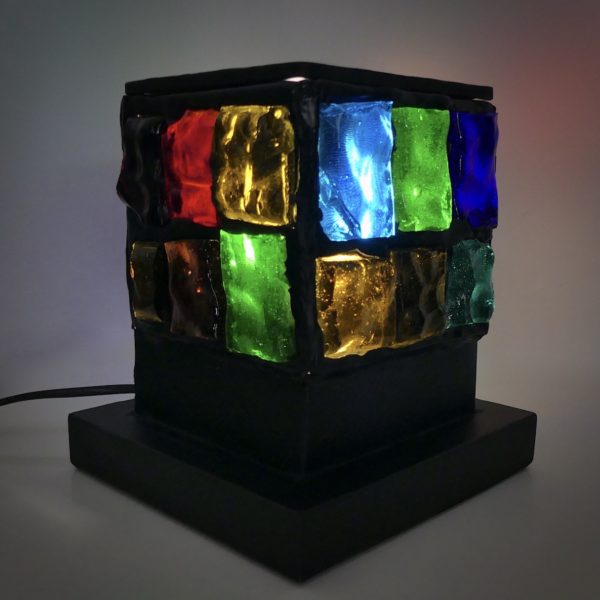 Lampe cube ambiance vitrail design By Bybo France (3/4)
