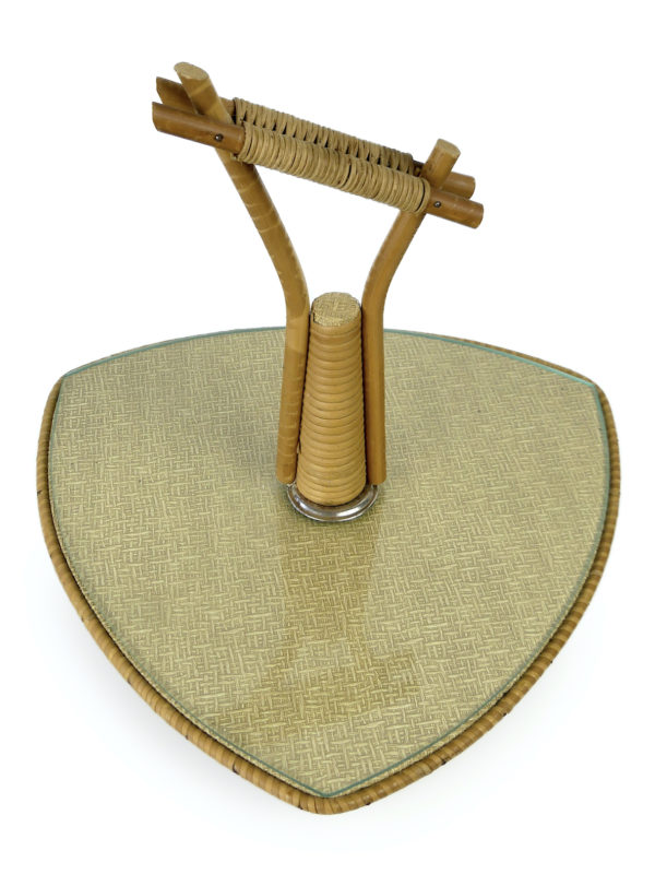 Plateau à fromage vintage rétro Tiki Style en bois et rotin (dessus 3/4)