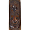 Waka huia au Teko Teko Papa hou Maōri en bois et nacre d’ormeau (dessus)
