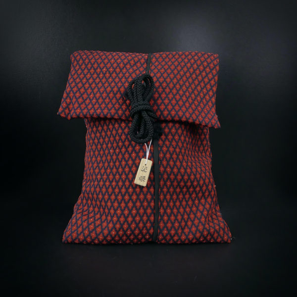 Masque Deigan signé femme aux yeux dorés Théâtre nô Ère Shōwa (sac)