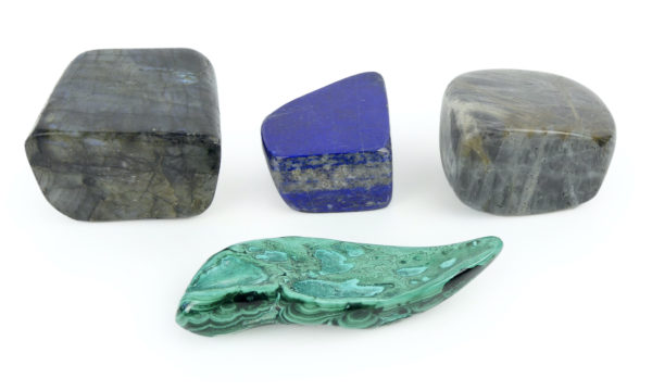 Ensemble de 4 pierres de collection labradorites lapis-lazuli malachite (lot dessous)