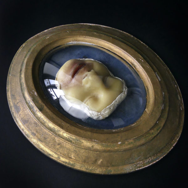 Céroplastie maladie de peau XIXe verre bombé et cadre doré (3/4)