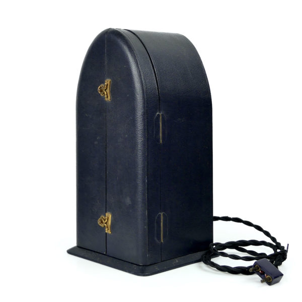 Statuette de Sainte Thérèse de Lisieux Art déco en verre dépoli dans niche lumineuse (3/4 fermé)