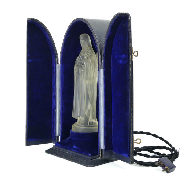 Statuette de Sainte Thérèse de Lisieux Art déco en verre dépoli dans niche lumineuse (3/4 ouvert)