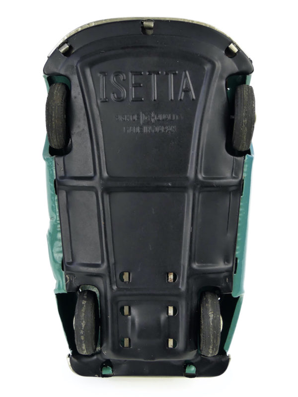 Isetta BMW à friction en tôle bleue des années 60 (dessous)