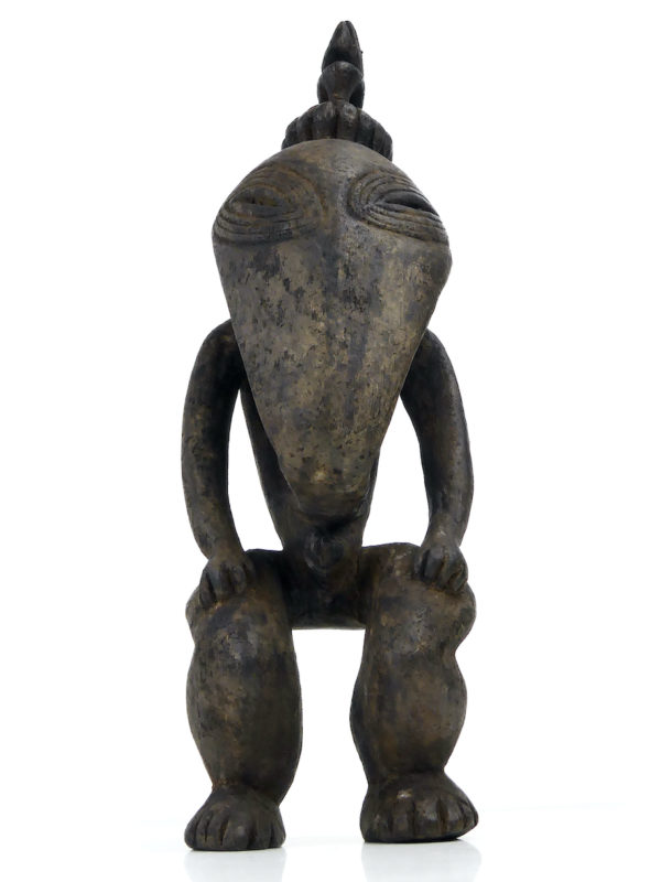 Statue d’ancêtre Ramu Papouasie-Nouvelle-Guinée (face)