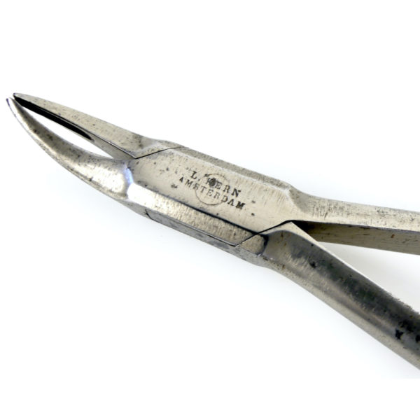 Ensemble instruments Chirurgie dentaire Fin XIXe Dentisterie ancienne Amsterdam (détail)