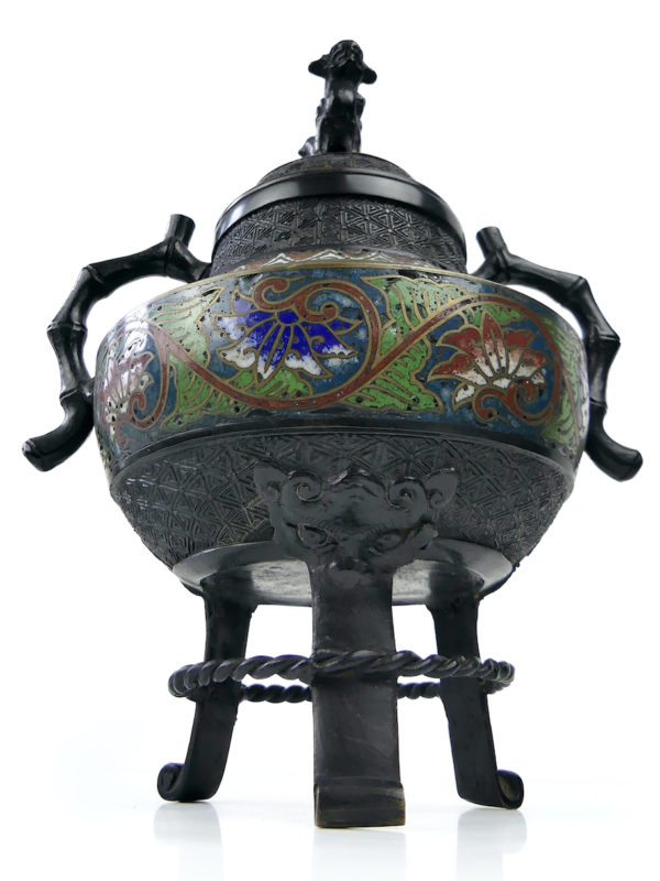 Kōro japonais bronze et cloisonné polychrome encensoir Meiji (face dessous)