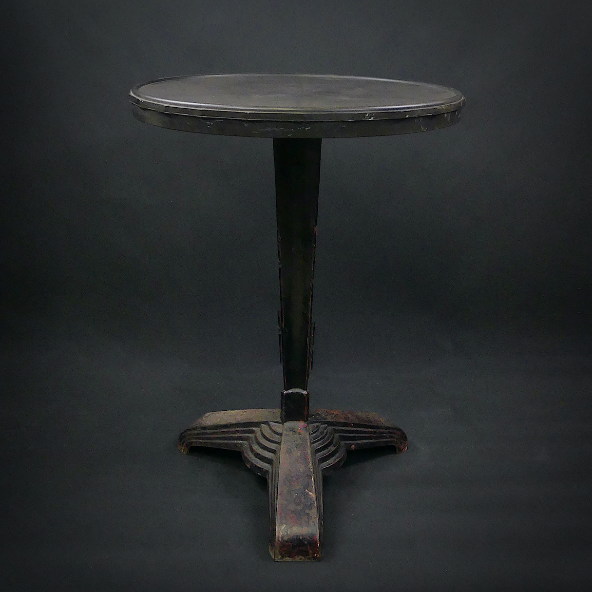 Art Deco Gueridon Table in Bakelite and Cast Iron by Louis Vuitton for REX  Paris, 1930 for sale at Pamono