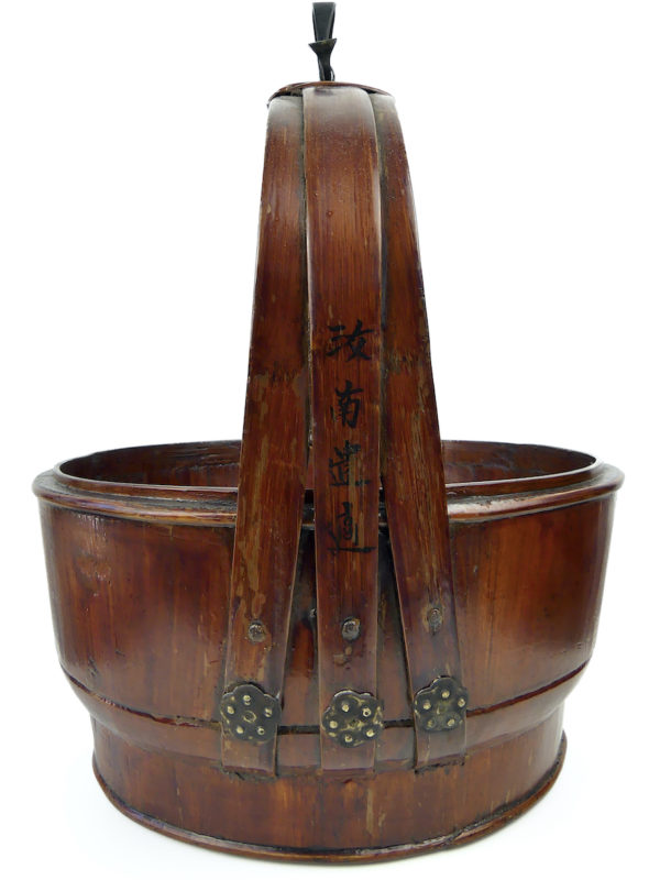 Bakul Sia chinois panier de mariage ancien en bois et bambou laqué (profil)